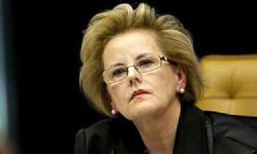 Dilma é notificada pelo STF para se explicar sobre acusação de que sofreu “Golpe”.